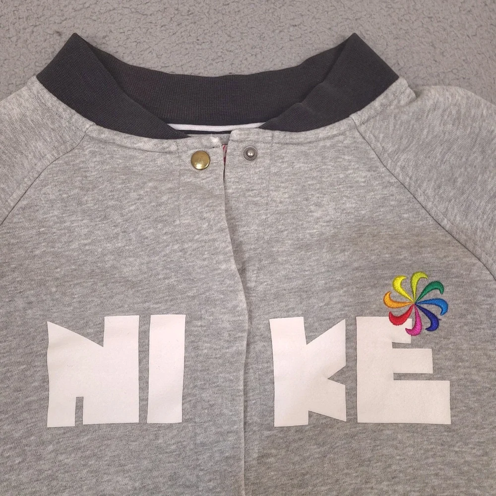 Nike Sweatshirt Jacket‎ Womens Large Gray Pinwheel Colorful Snap Button